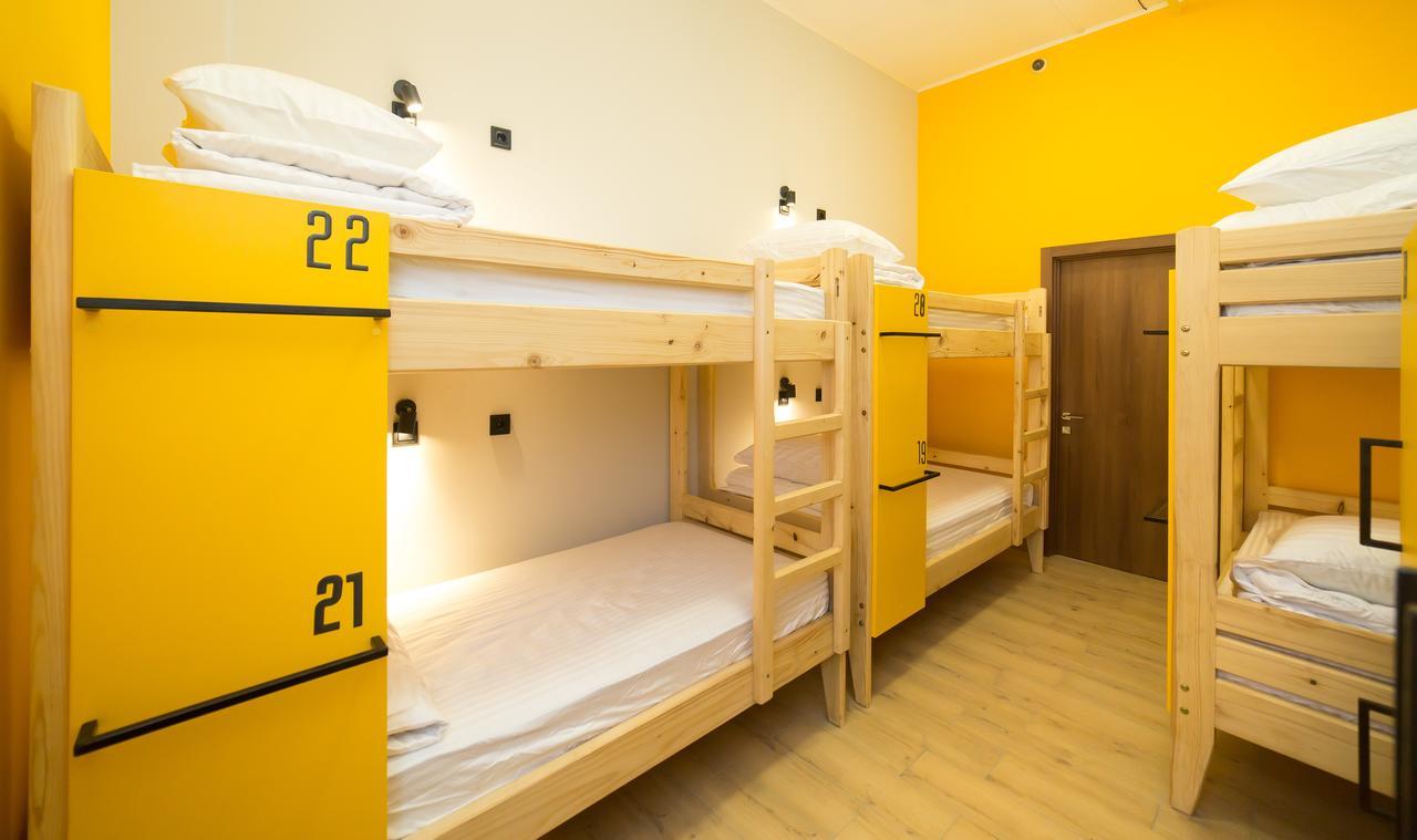 Hotel Bee Station Kyiv Exterior photo